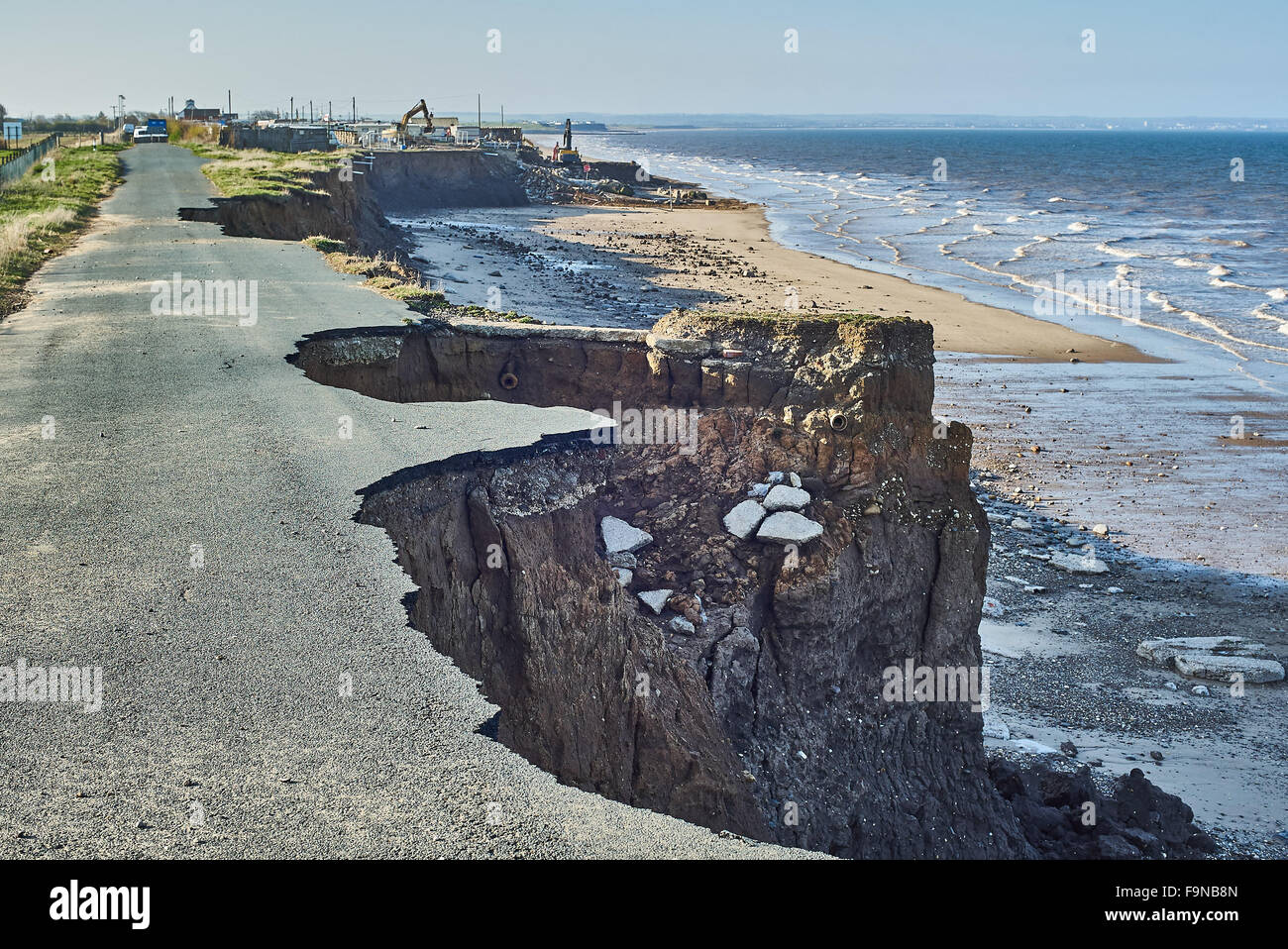 Retreating Cliffs Cliff collapse skipsea yorkshire hi-res stock photography and images ...