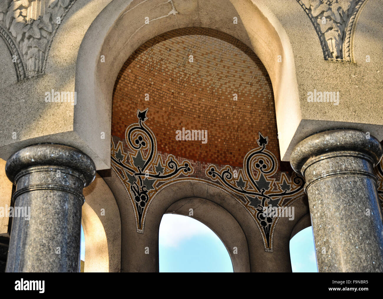 Mosaic ceiling hi-res stock photography and images - Alamy