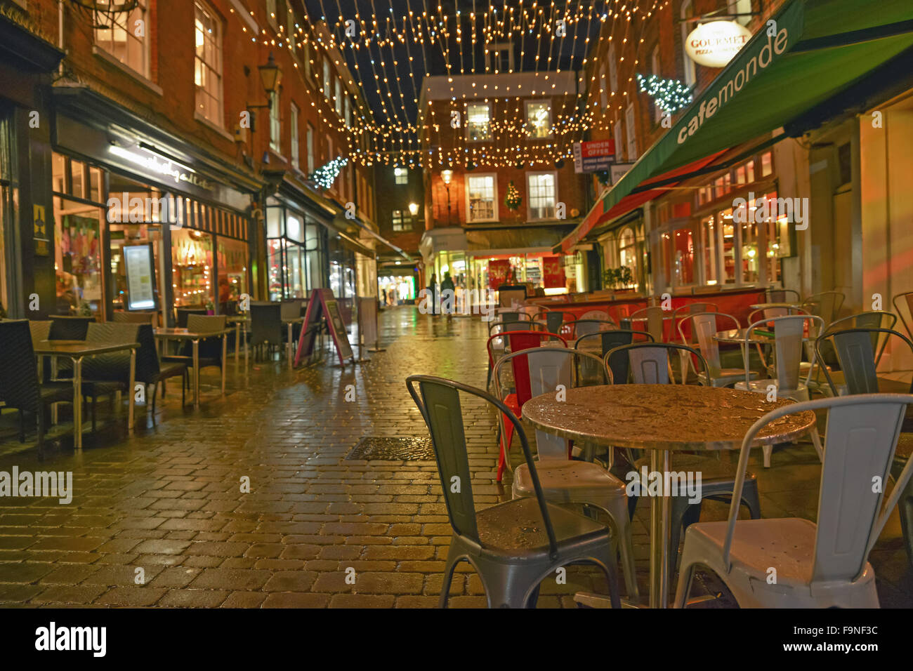 Winchester christmas street hi-res stock photography and images - Alamy