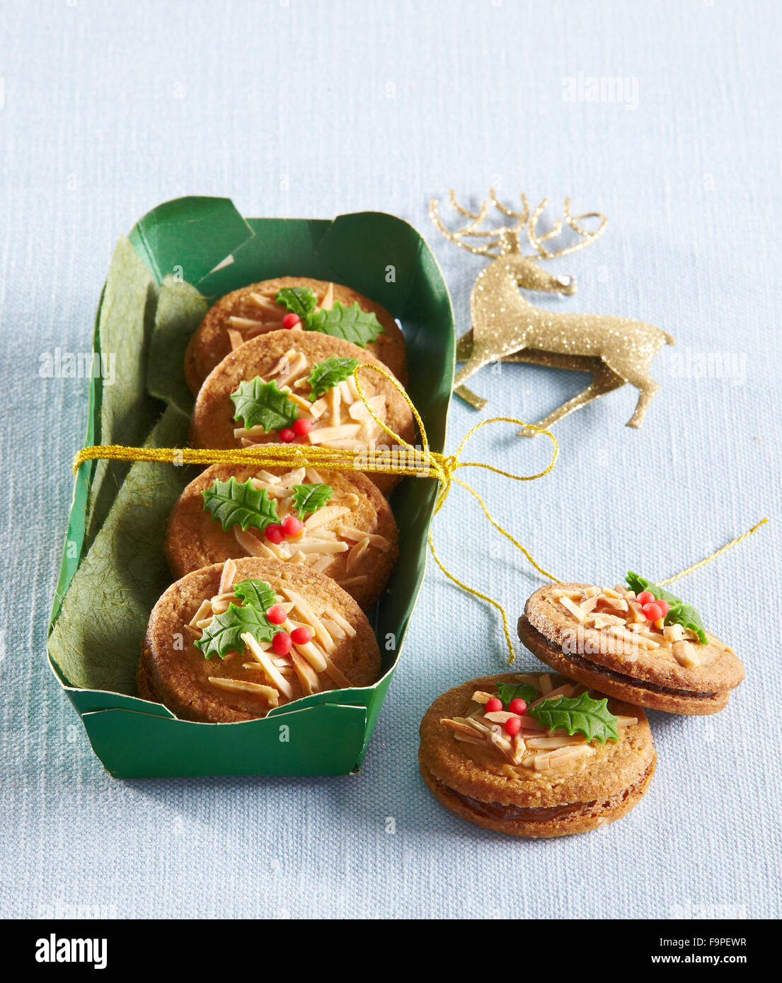 Austrian almond sandwich cookies Stock Photo Alamy