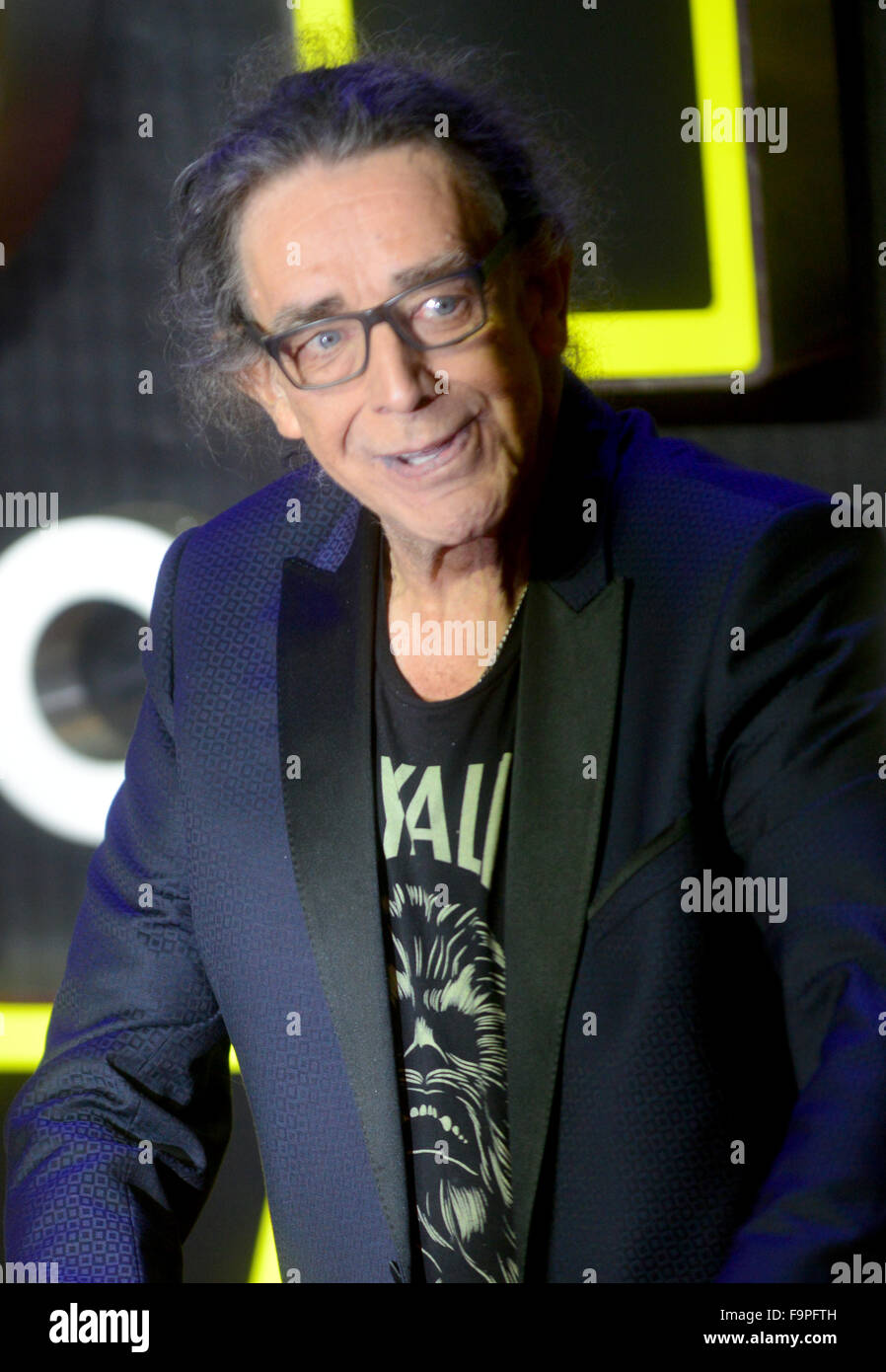 Peter Mayhew at the STAR WARS: THE FORCE AWAKENS, European Premiere in