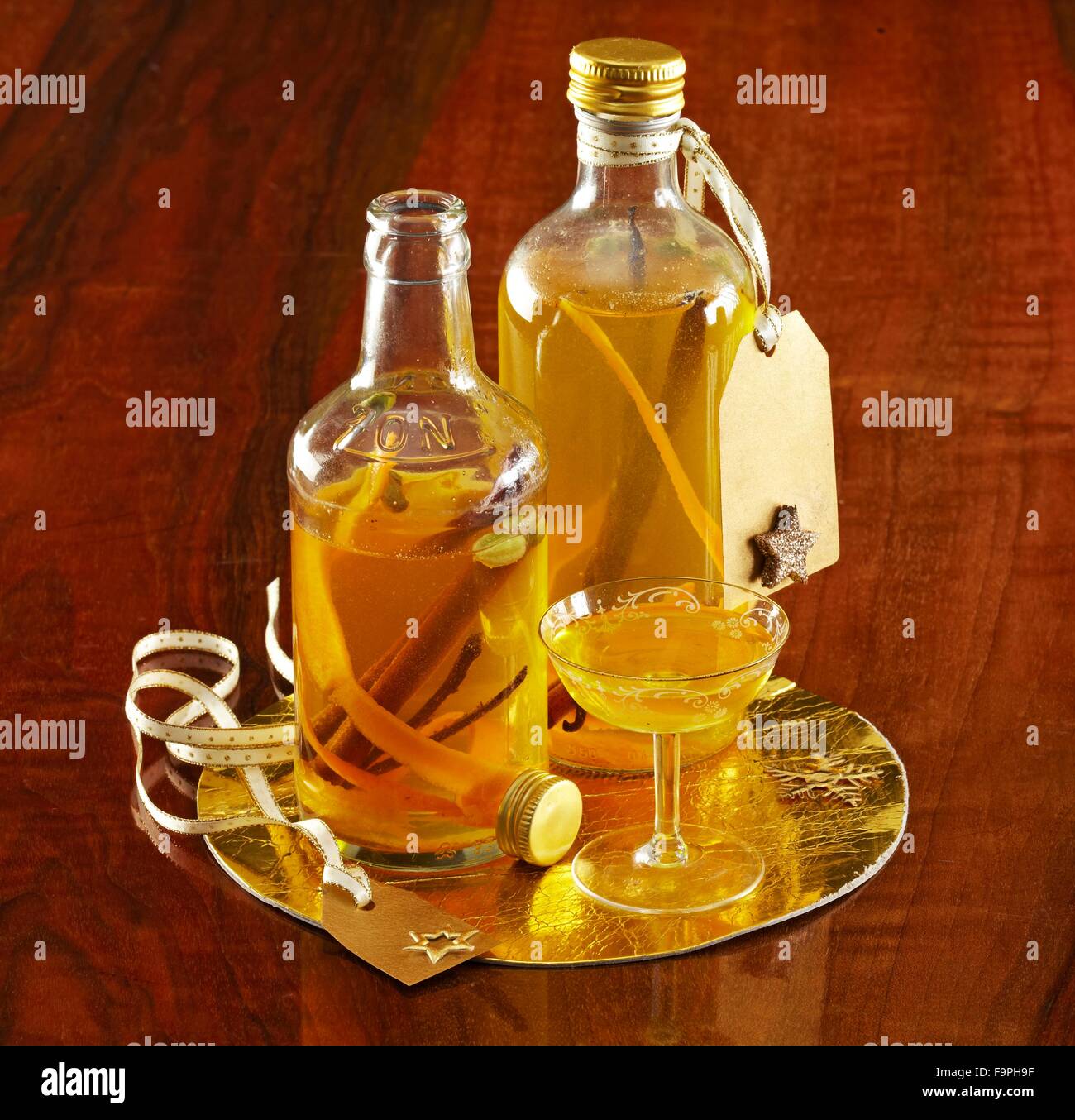 Cardamon liqueur hires stock photography and images Alamy