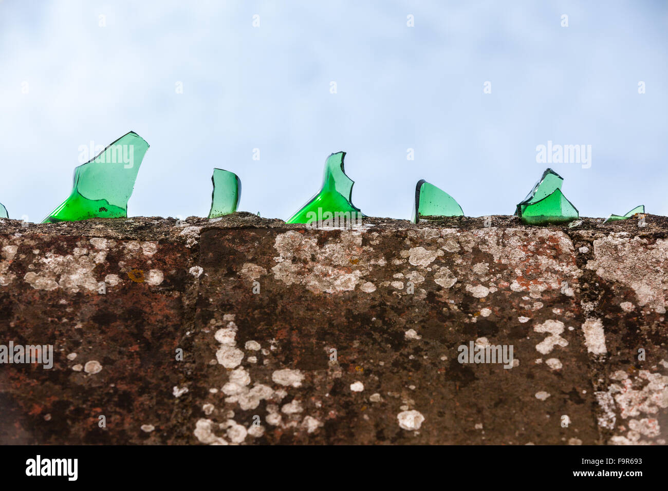 Broken glass wall security hires stock photography and images Alamy