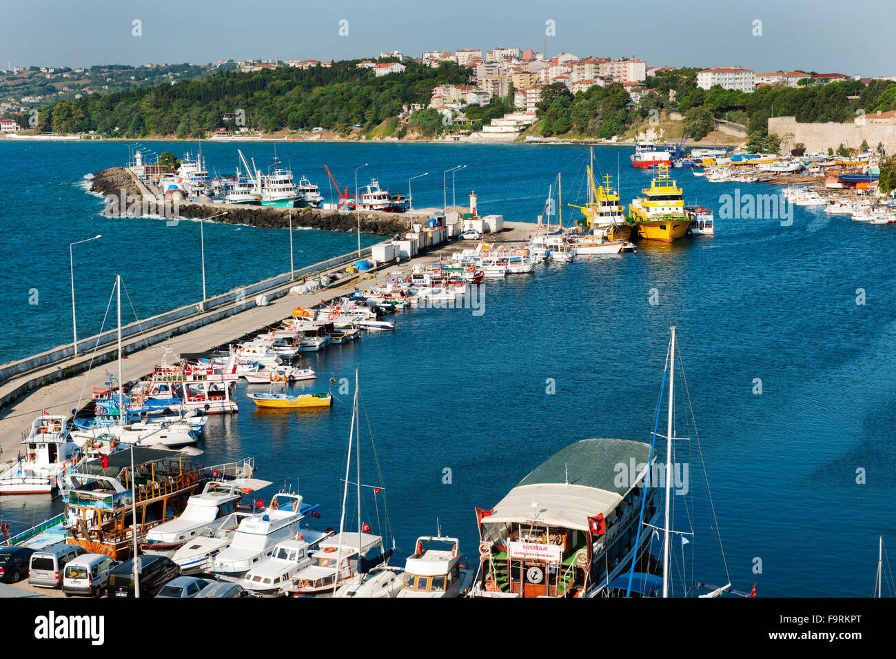 Türkei, westliche Schwarzmeerküste, Sinop, Blick auf den Hafen Stock Photo