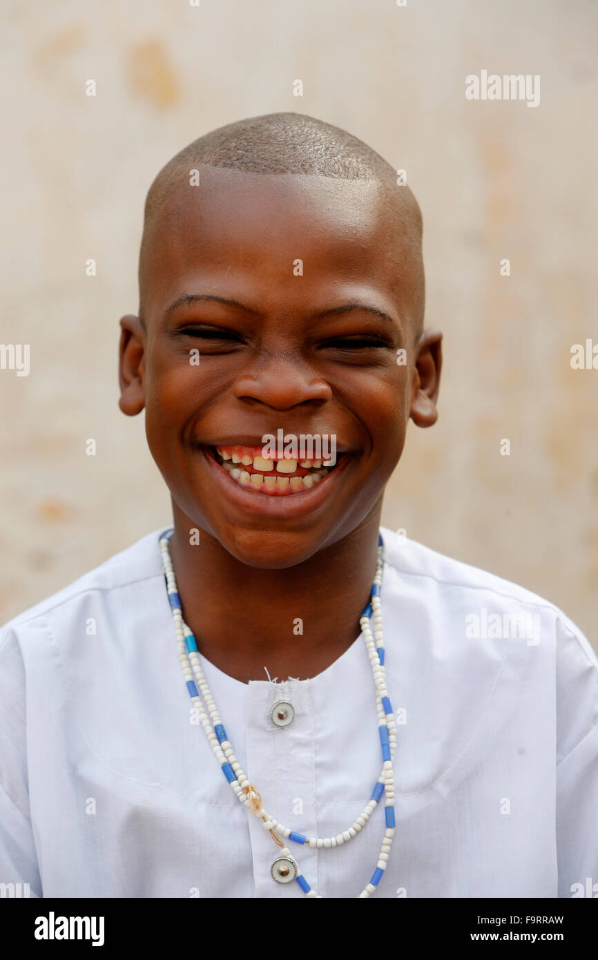 Smiling boy child hi-res stock photography and images - Alamy