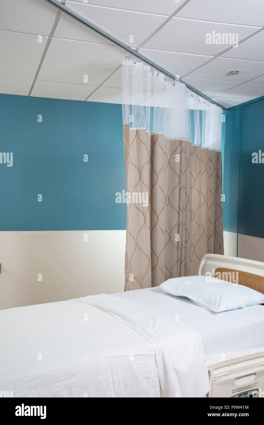 Hospital bed hi-res stock photography and images - Alamy