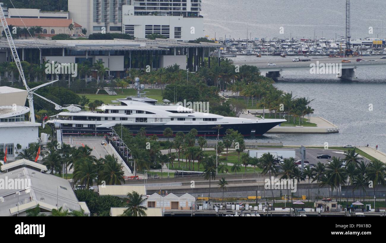 Image showcasing Bayside in downtown miami hi-res stock photography and images - Alamy