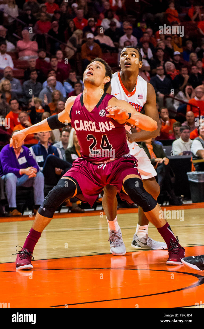 Greenville, South Carolina, USA. 18th Dec, 2015. South Carolina