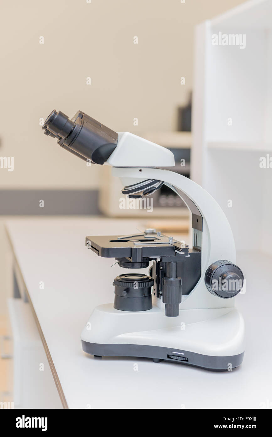 Single Microscope View Single lens microscope hi-res stock photography and images - Alamy