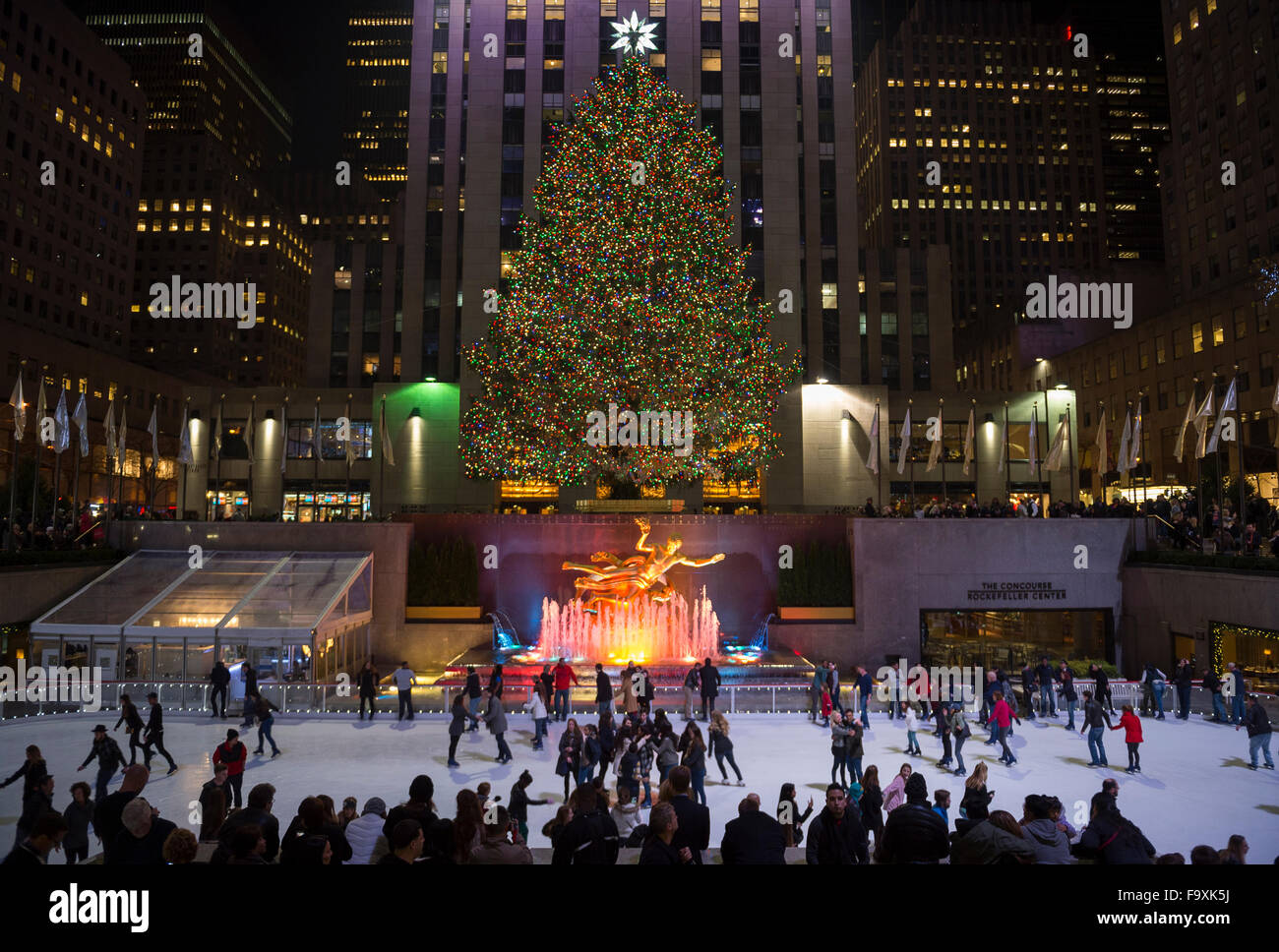 Rockefeller center skating christmas hires stock photography and