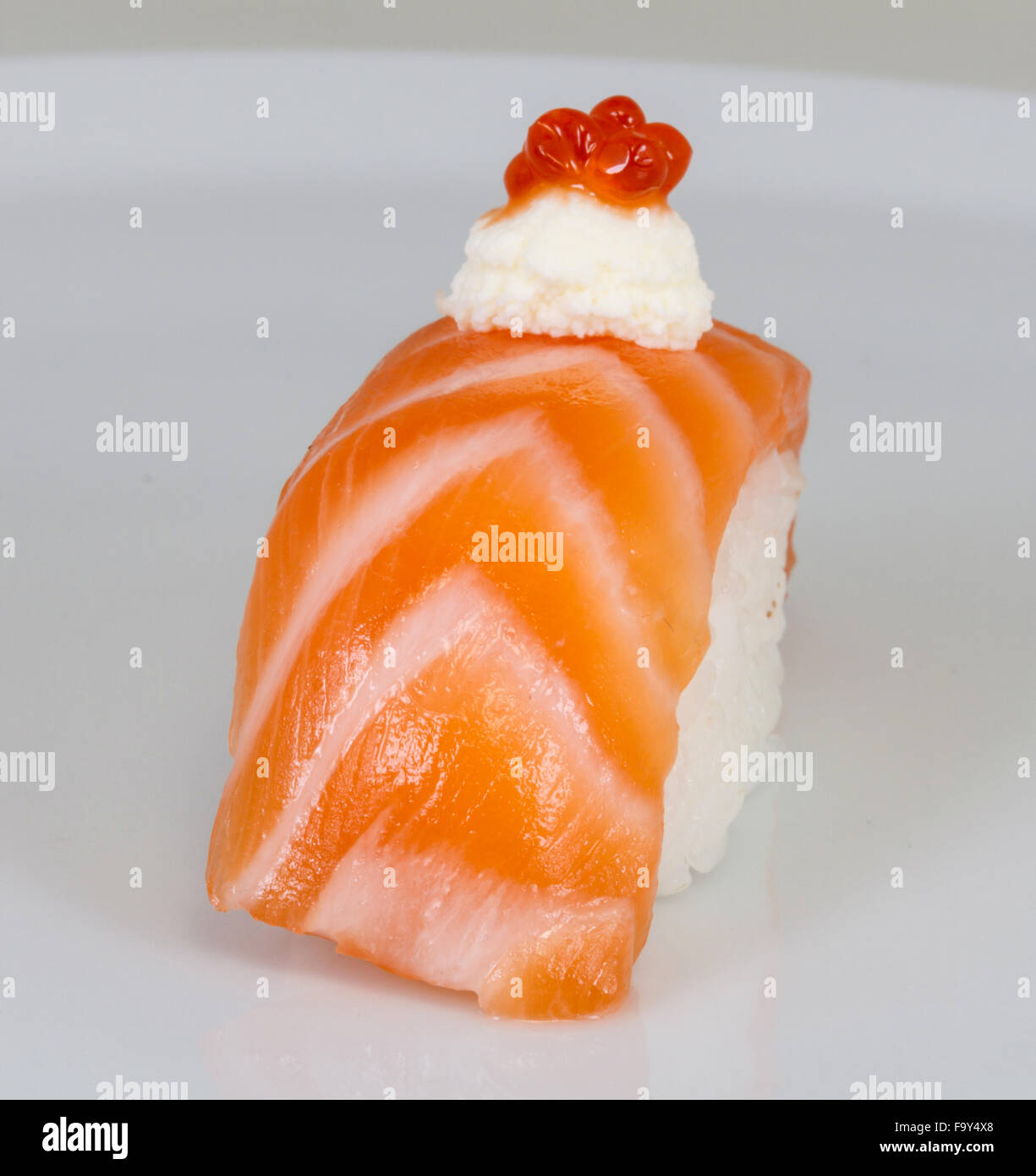 Sushi salmon sake Stock Photo - Alamy
