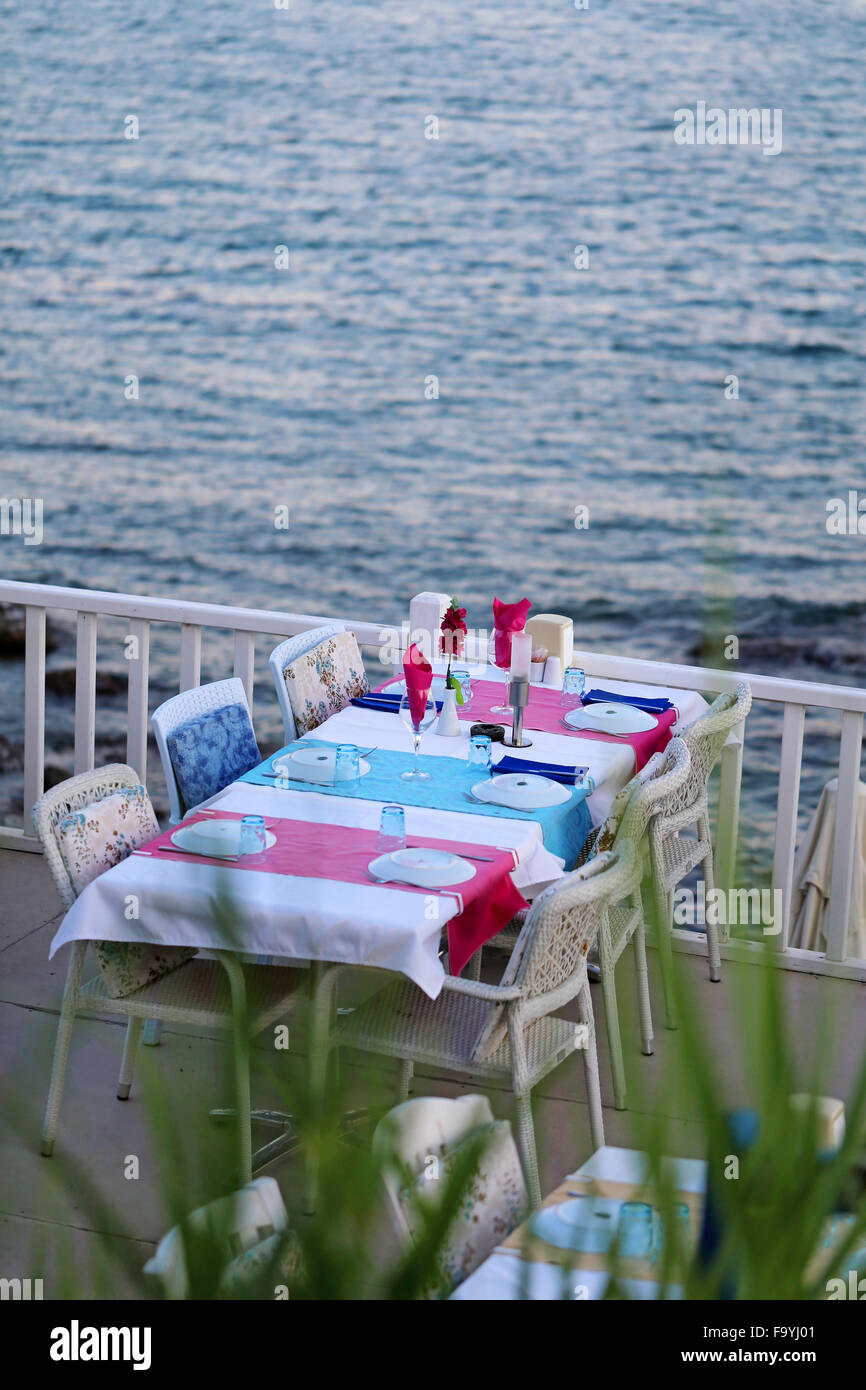 Beautiful table the restaurant is on the beach Stock Photo Alamy