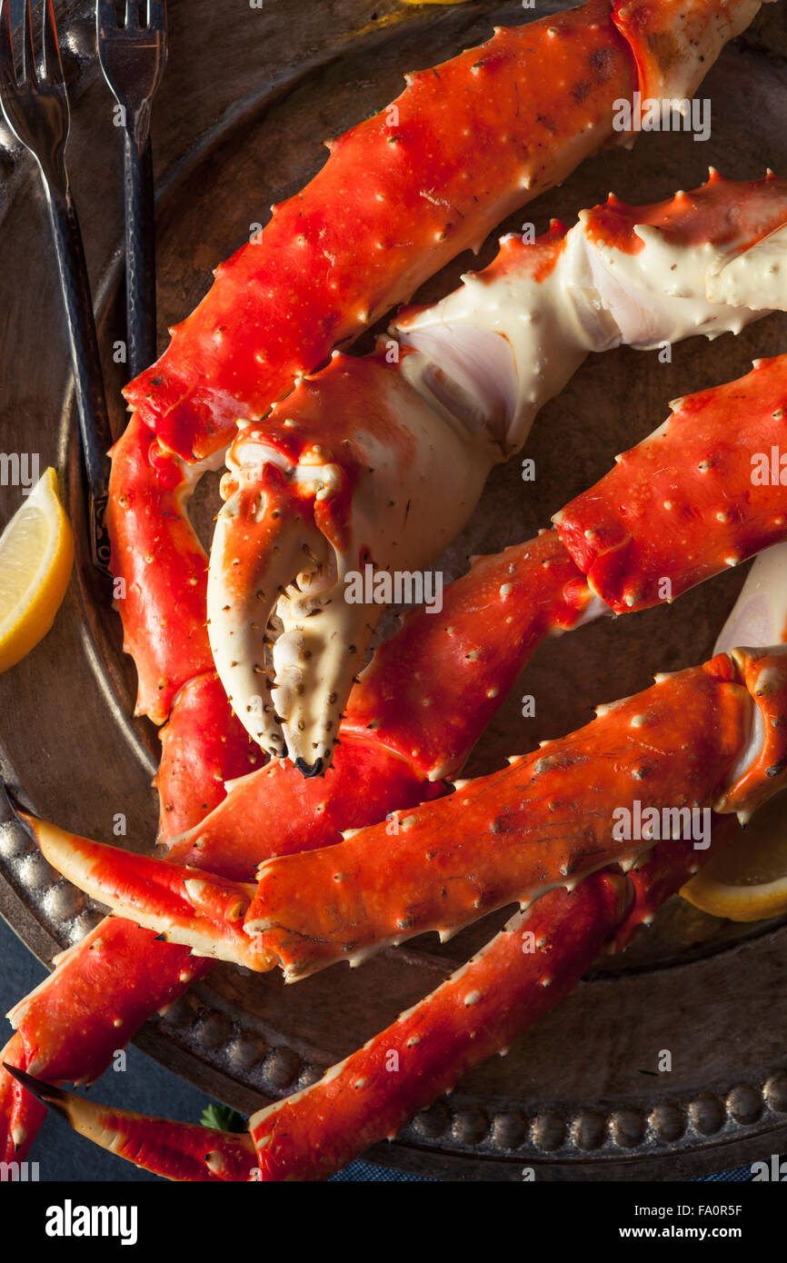 Cooked Organic Alaskan King Crab Legs with Butter Stock Photo Alamy