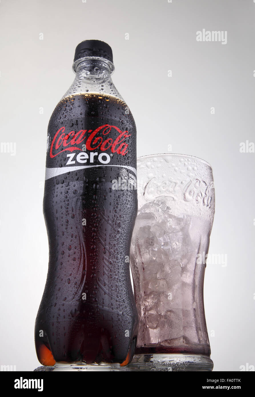 Glass bottle coke zero hires stock photography and images Alamy
