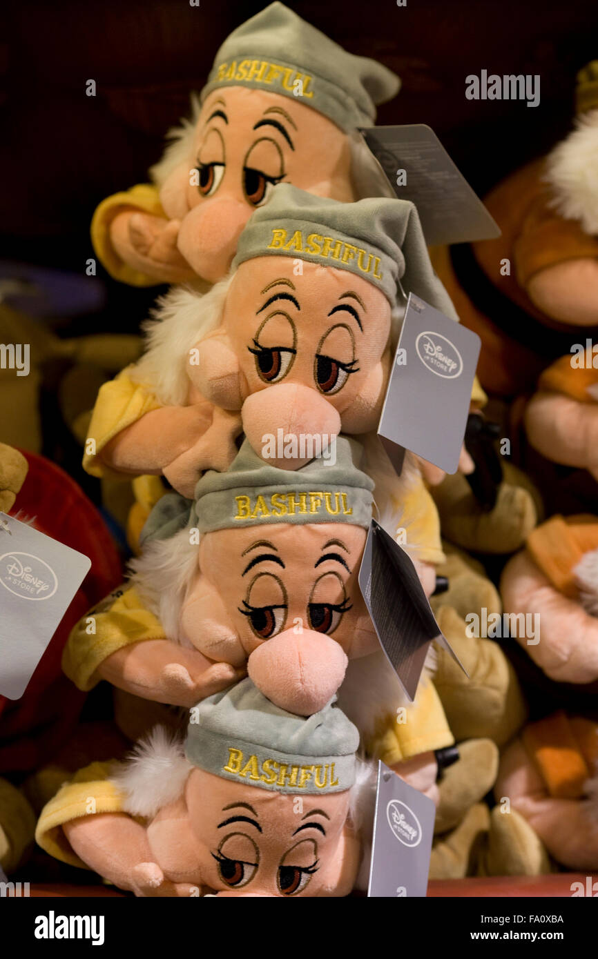 seven dwarfs plush toys