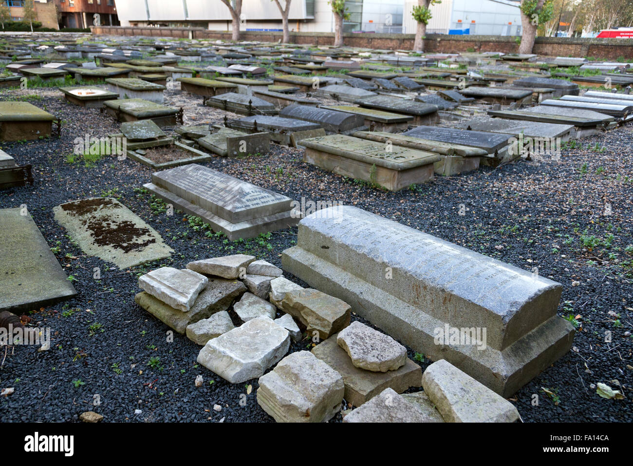 Mile end jewish cemetery london hires stock photography and images Alamy