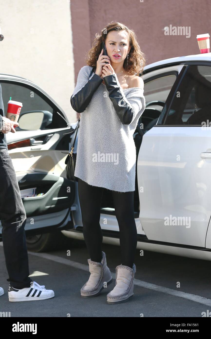 Karina Smirnoff arrives at DWTS rehearsals wearing MOU boots Featuring:  Karina Smirnoff Where: Los Angeles, California, United States When: 18 Nov  2015 Stock Photo - Alamy