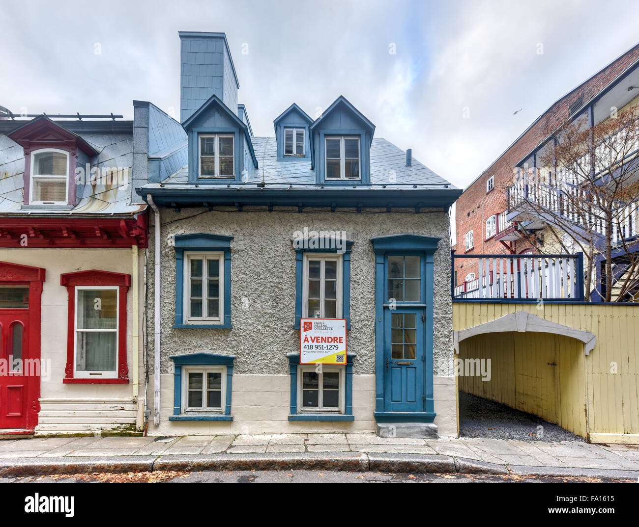 Quebec style architecture hi-res stock photography and images - Alamy