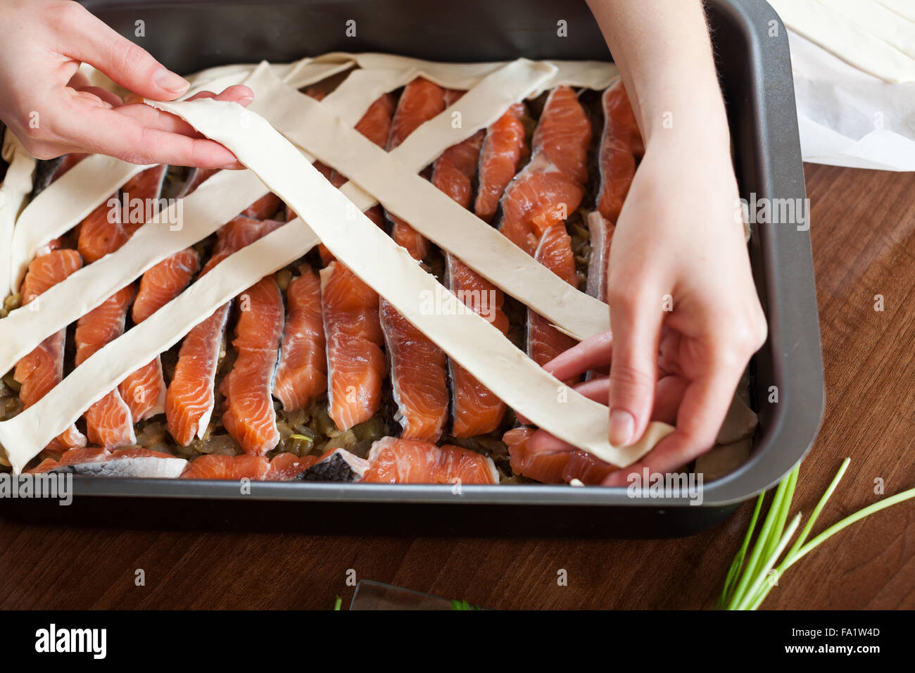 Sheet pan salmon hi-res stock photography and images - Alamy