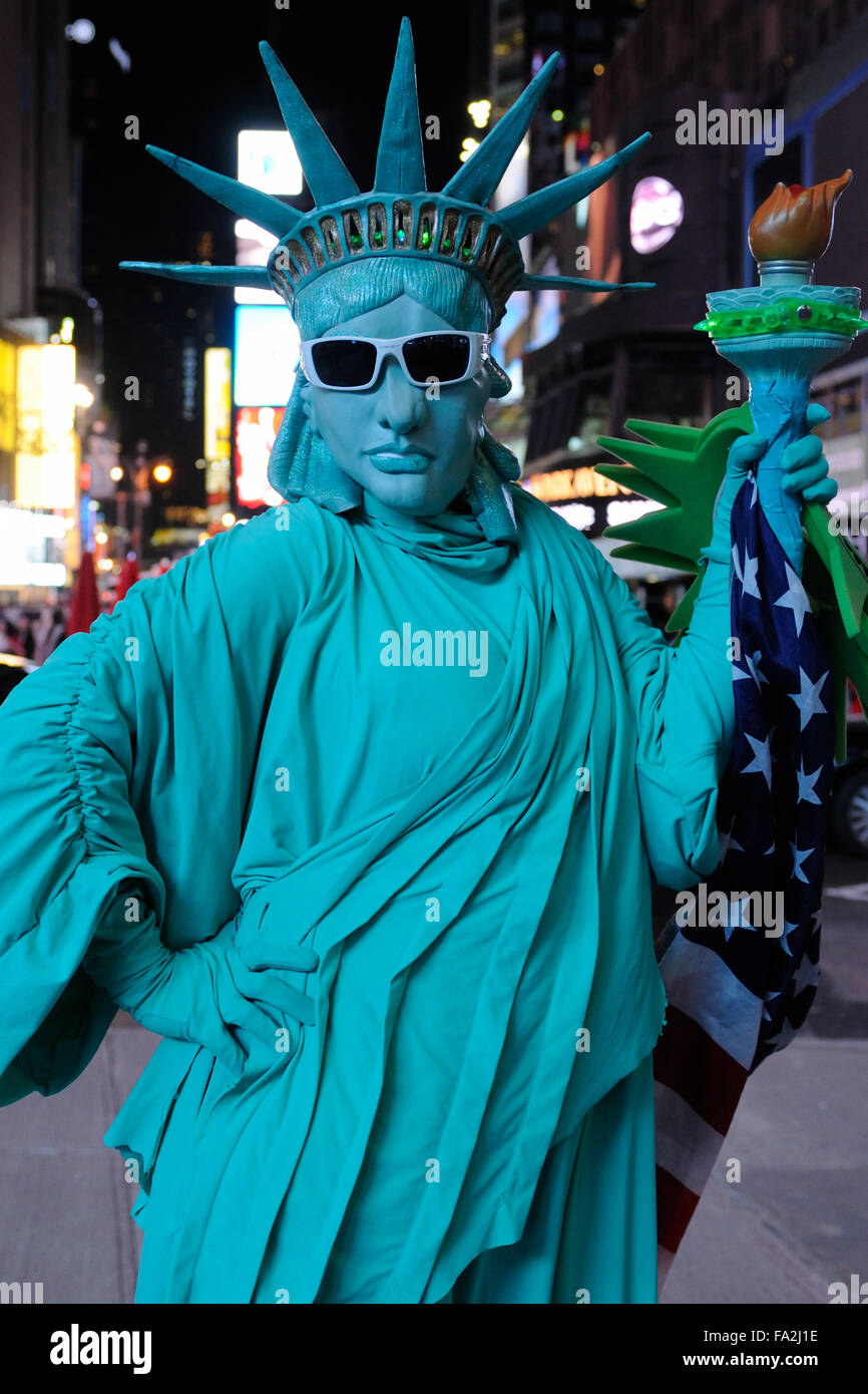 The Statue of Liberty, Times Square, New York, NY., USA Stock Photo Alamy