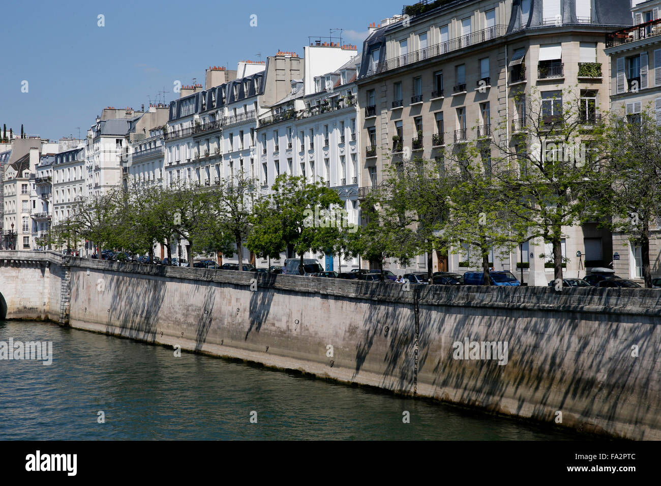 Paris. SaintLouis island. Bethune wharf Stock Photo Alamy