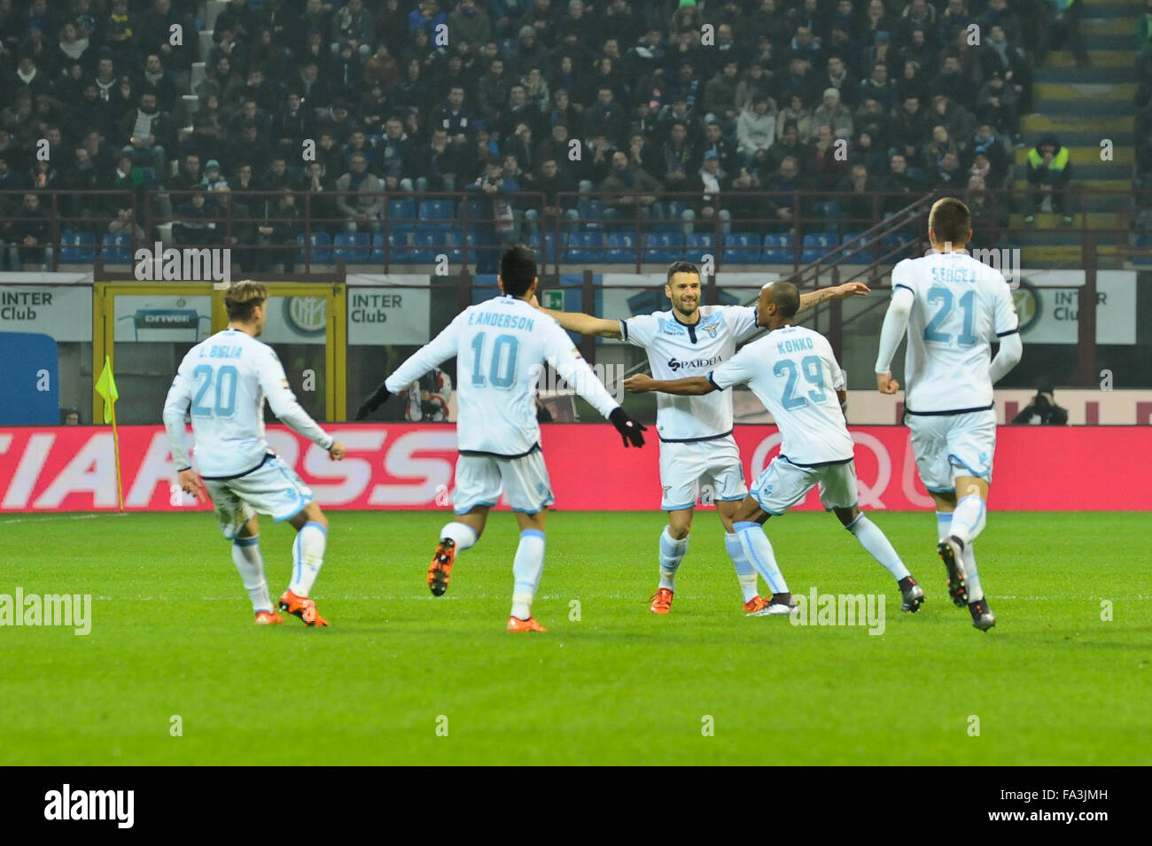 Milan, Italy. Decembe 20th, 2015. Antonio Candreva (C) of SS Lazio celebrate the score  during the Italian Serie A League soccer match between Inter Milan and SS Lazio at San Siro Stadium in Milan, Italy. Credit:  Gaetano Piazzolla/Alamy Live News Stock Photo