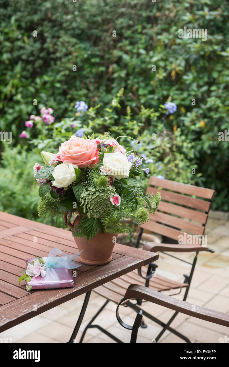 Rose garden munich hires stock photography and images Alamy