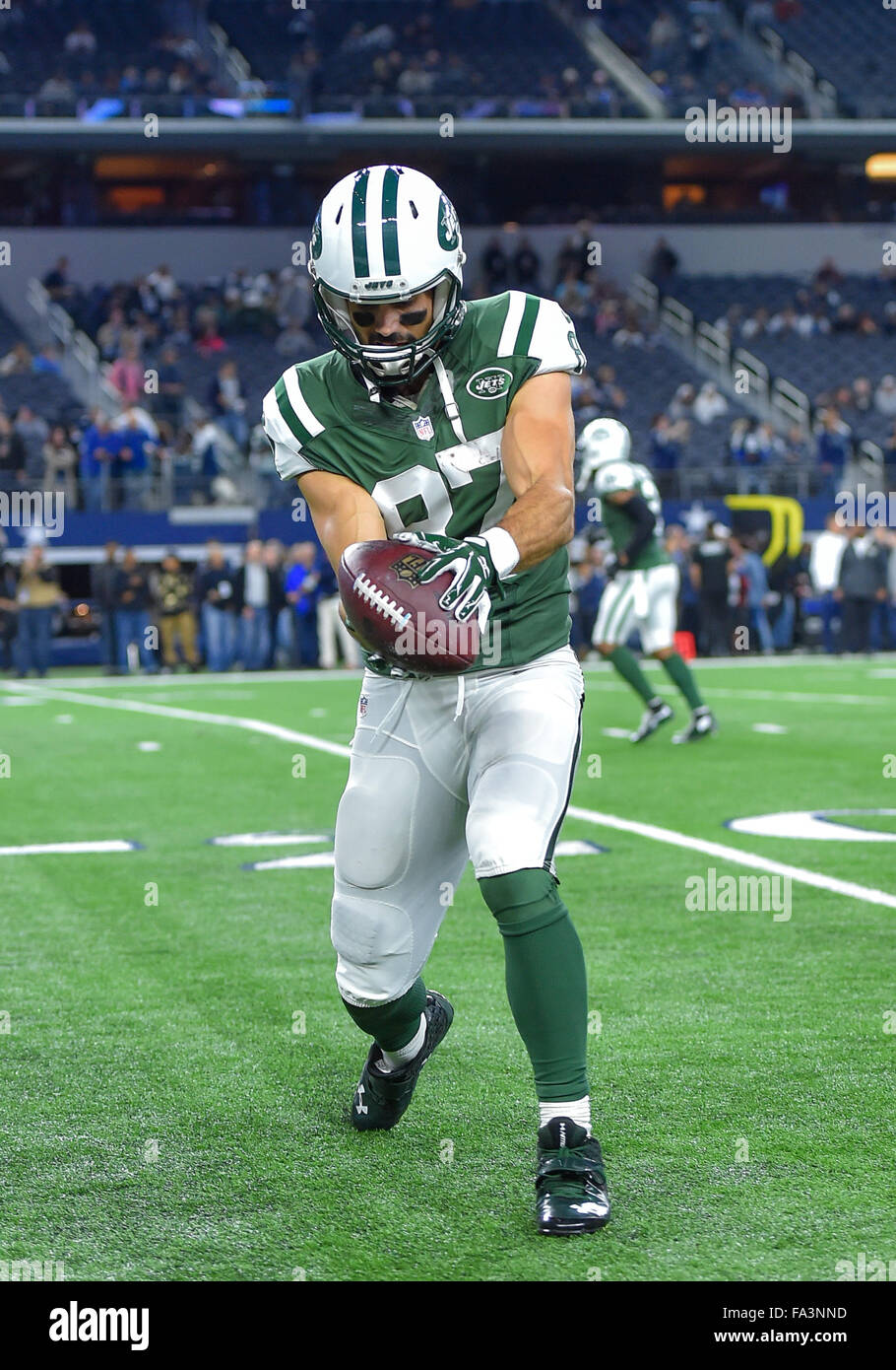 December 19th, 2015:.New York Jets wide receiver Eric Decker (87) catches a  pass during warmups at an NFL football game between the New York Jets and  Dallas Cowboys on Saturday night at