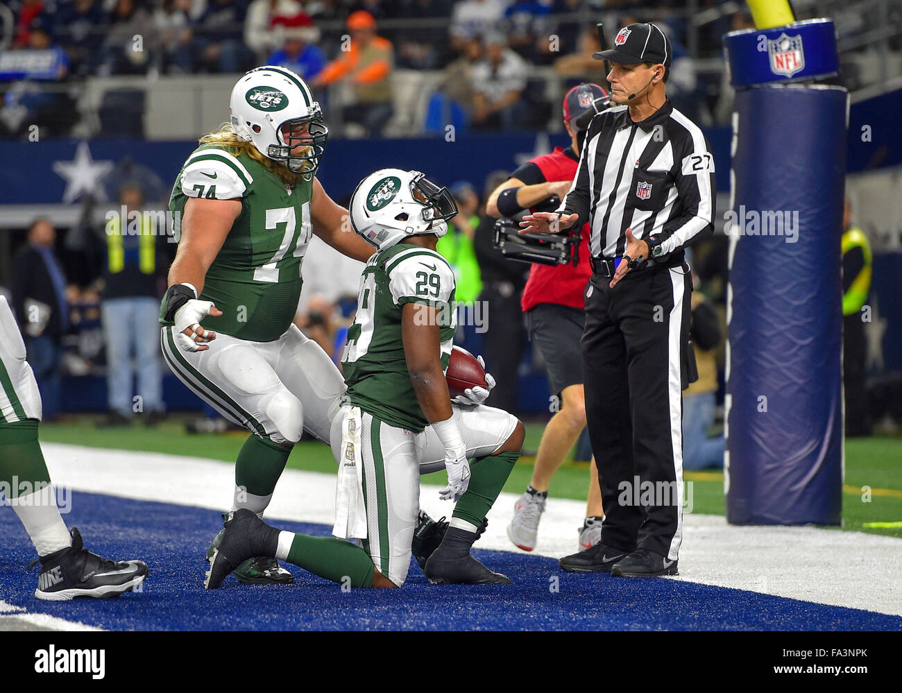Nick mangold new york jets hi-res stock photography and images - Alamy