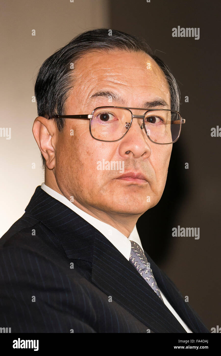 Tokyo, Japan. 21st December, 2015. Toshiba Corp President and CEO Masashi Muromachi attends a press conference at the company headquarters on December 21, 2015, Tokyo, Japan. Toshiba announced a restructuring plan to cut 6,800 employees from its consumer electronics operations and sell its TV and washing machine manufacturing plant in Indonesia to Skyworth, a Hong Kong-based TV maker. The company expects a net loss of around 550 billion yen ($4.53 billion) during its fiscal year ending in March 2016. Credit:  Rodrigo Reyes Marin/AFLO/Alamy Live News Stock Photo