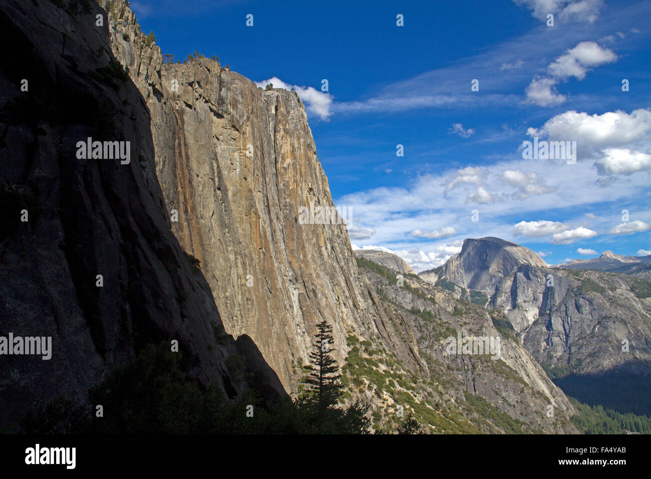 View along the cliffs of the Yosemite Valley to Half Dome Stock Photo