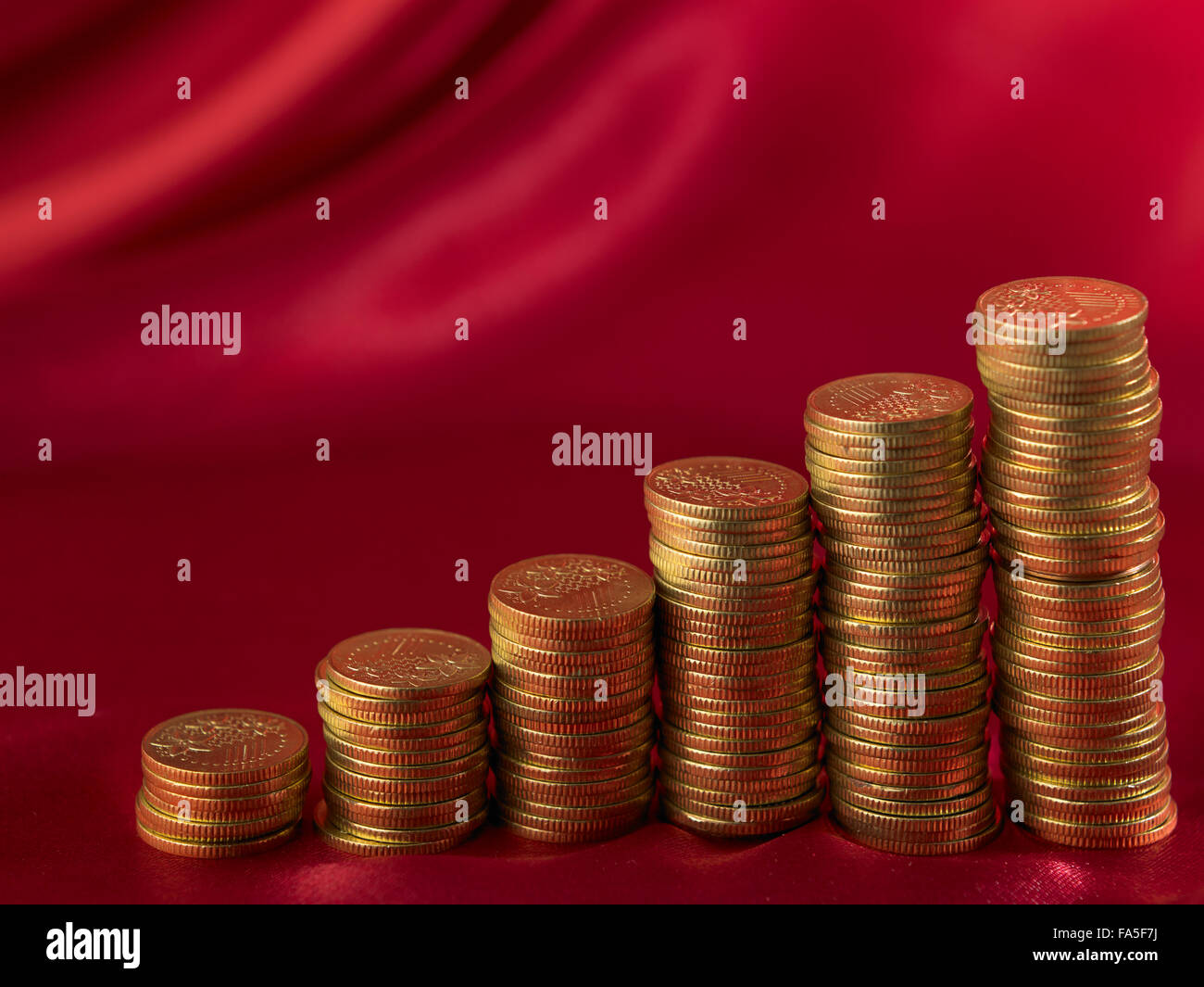 Valuable Image Wave valuable hi-res stock photography and images - Alamy