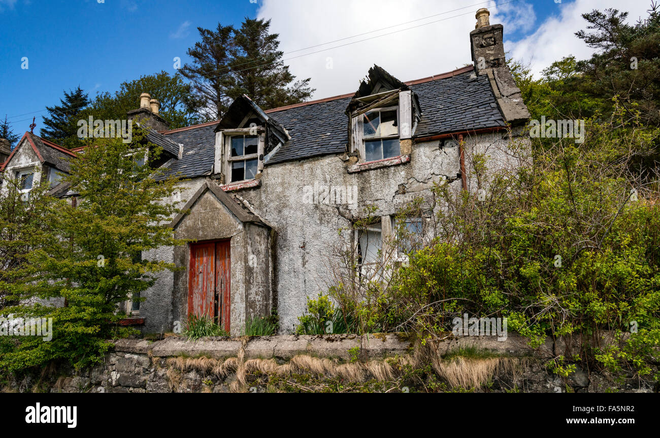 A derelict house in the upper part of Uig village on the Isle of Skye Stock Photo