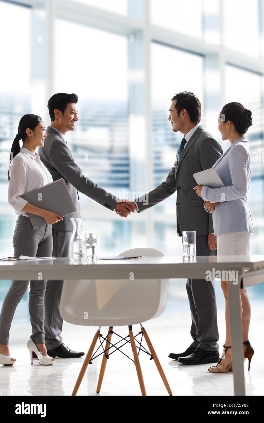 Business people shake hands Stock Photo - Alamy