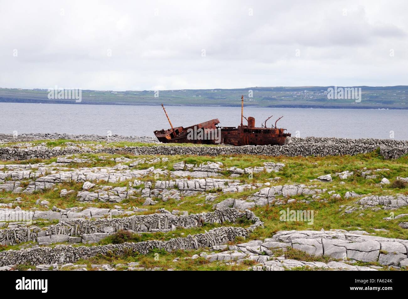 Aran island ship hi-res stock photography and images - Alamy