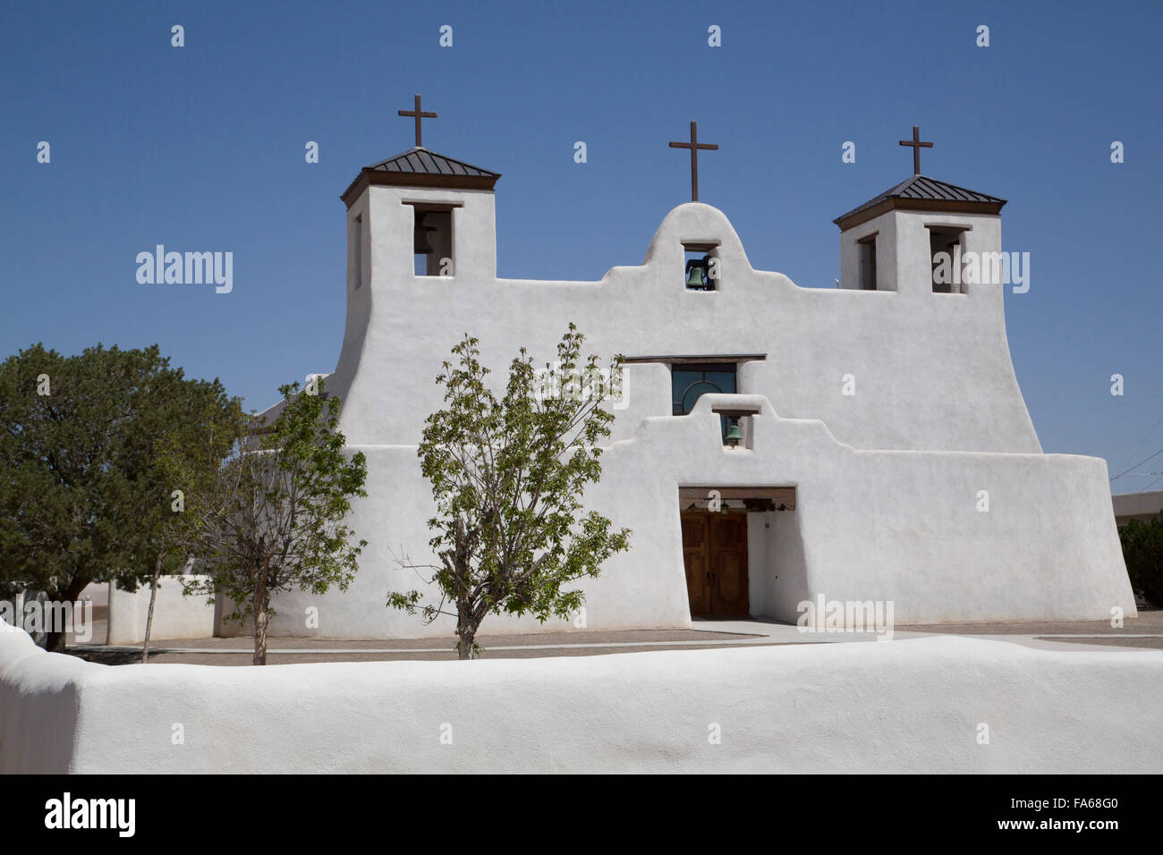 Isleta pueblo mission hires stock photography and images Alamy