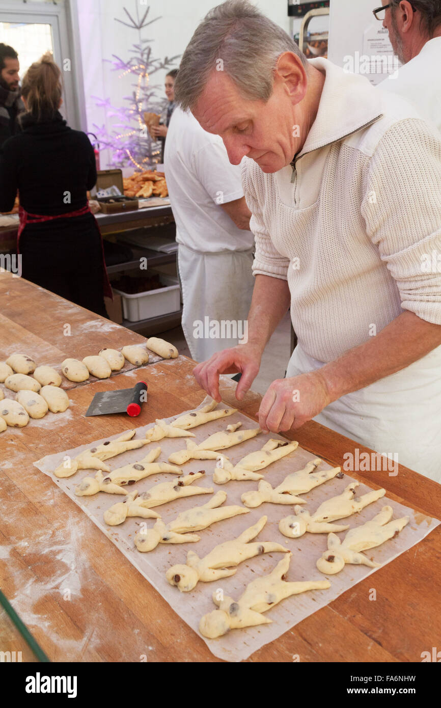 Gingerbread making france hires stock photography and images Alamy