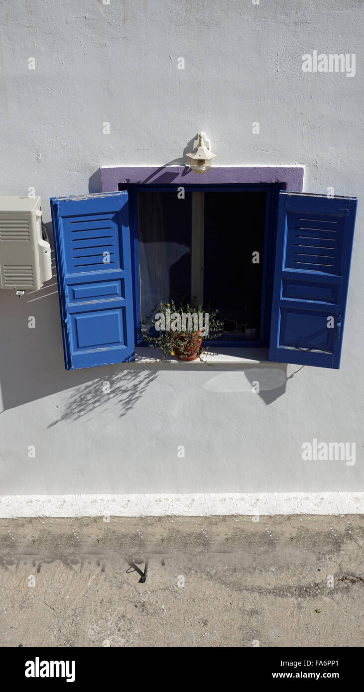 Blue window on white wall hi-res stock photography and images - Alamy