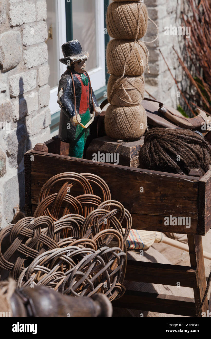 Update 148+ set decorator salary super hot vova.edu.vn