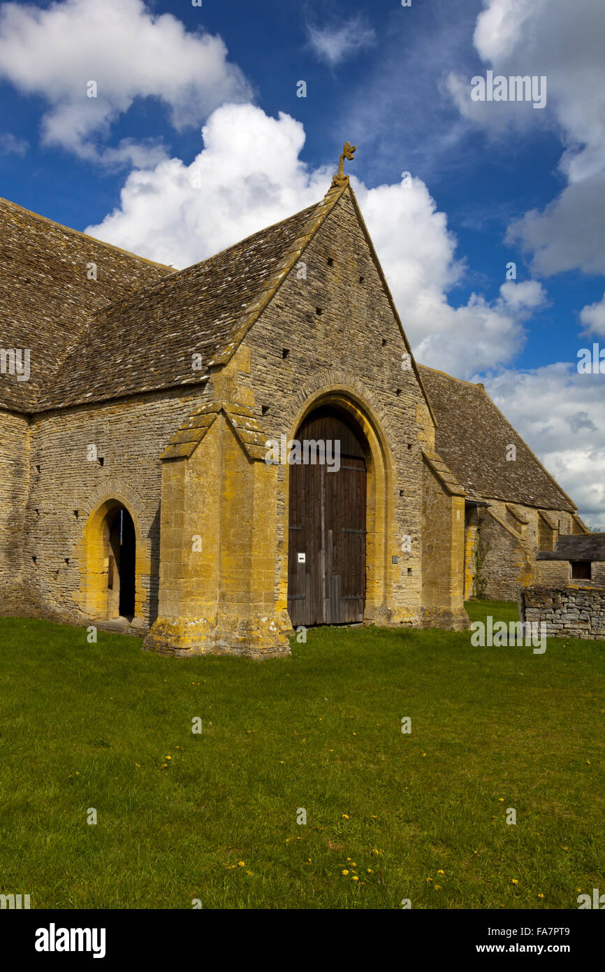 Middle littleton tithe barn hires stock photography and images Alamy