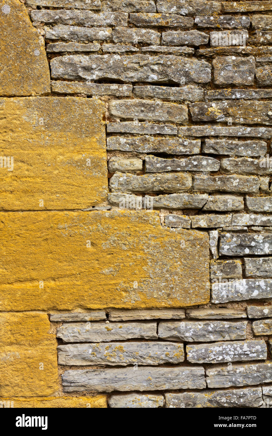 Detail of wall at Middle Littleton Tithe Barn, Evesham, Worcestershire Stock Photo Alamy