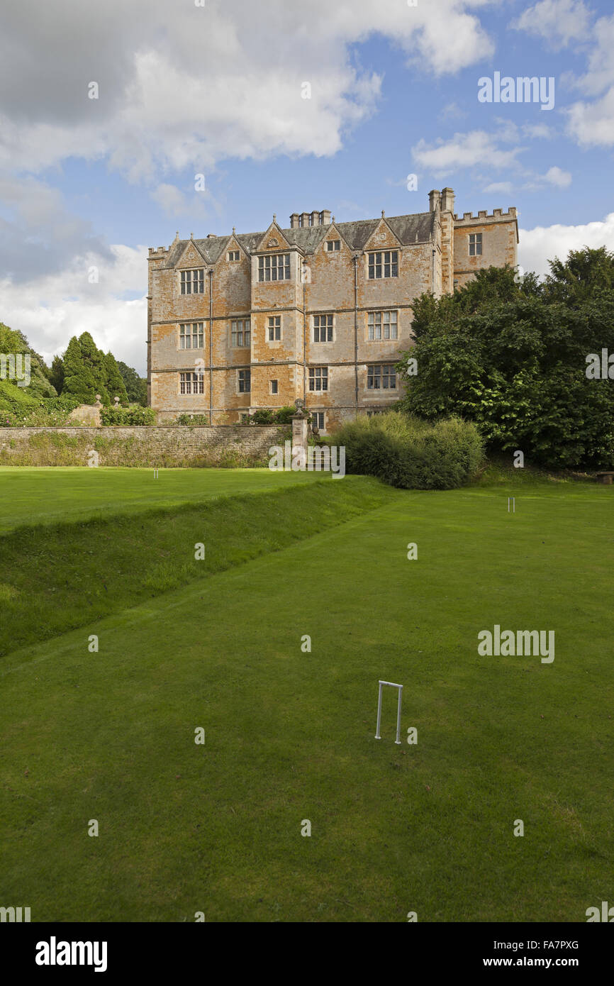 Croquet lawn jacobean chastleton house hires stock photography and