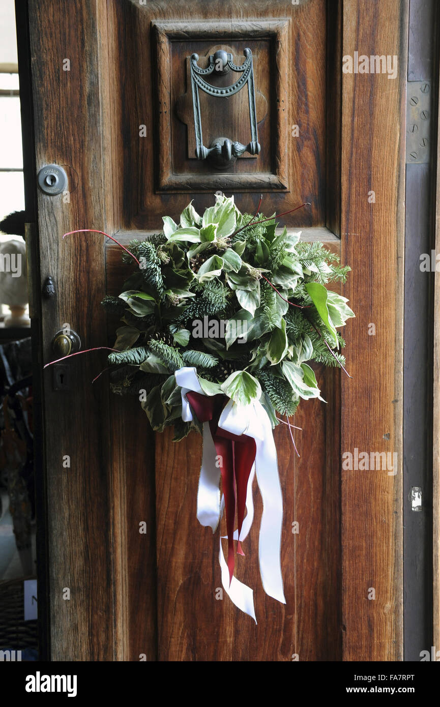 Christmas wreath at Polesden Lacey, Surrey Stock Photo Alamy