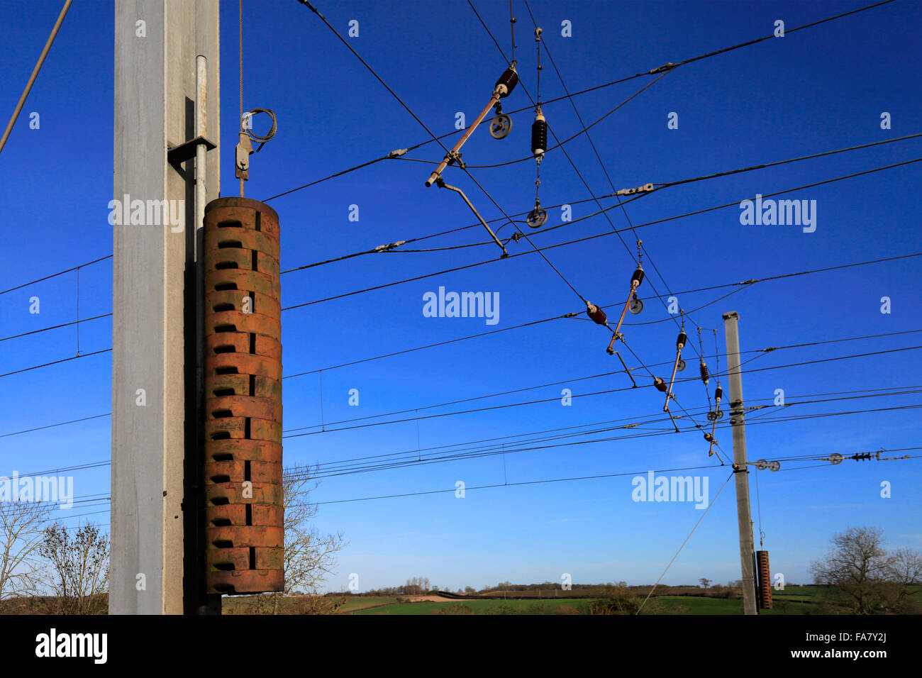 25kv overhead line equipment; East Coast Main Line Railway