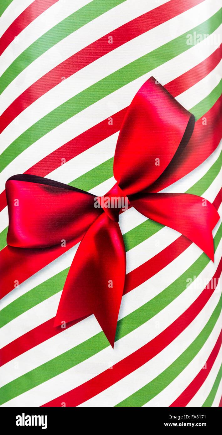 Aggregate 78+ pillar decoration with paper seven.edu.vn