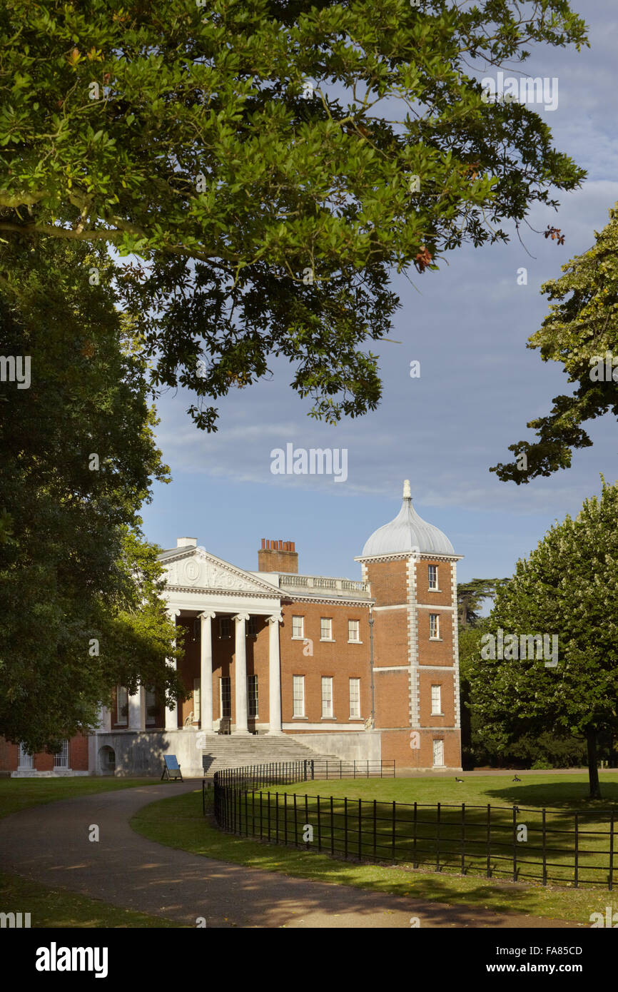 The "transparent" portico on the east front at Osterley, Isleworth