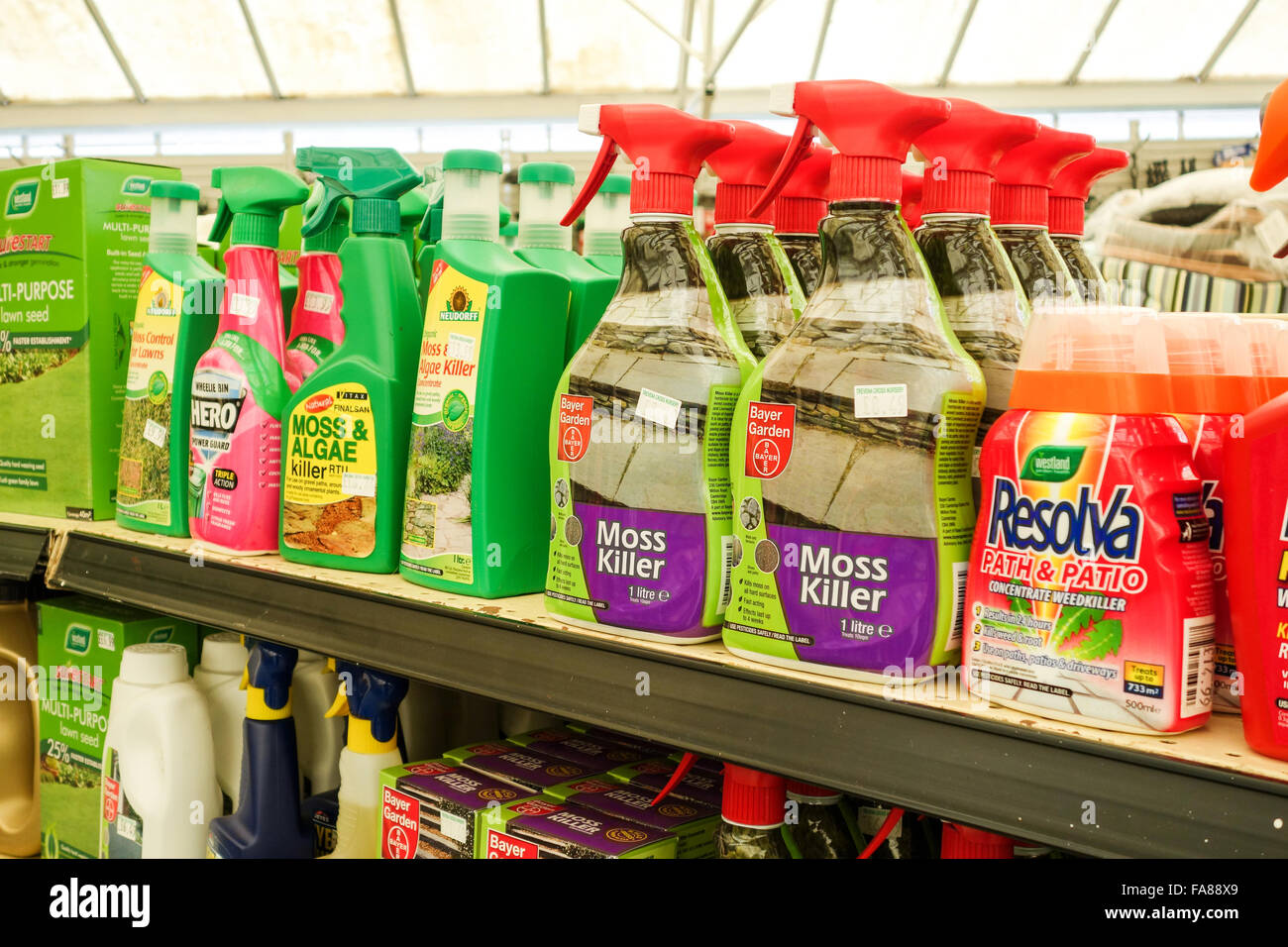 Resolva moss killer hires stock photography and images Alamy