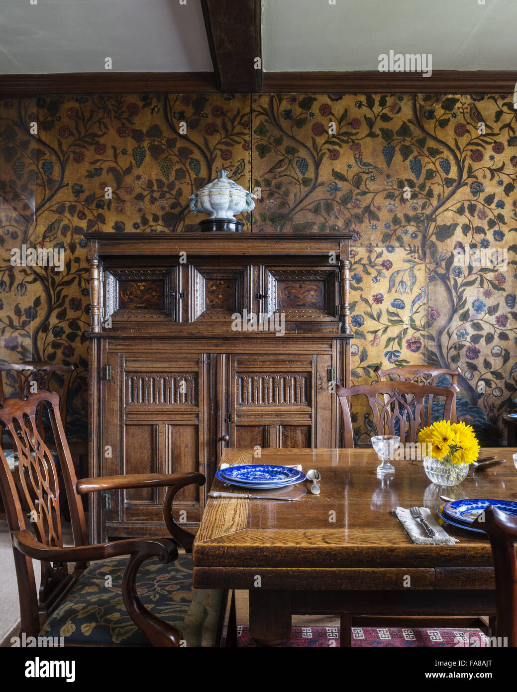 The Dining Room at Bateman's, East Sussex. Bateman's was the home of the writer Rudyard Kipling from 1902 to 1936. Stock Photo