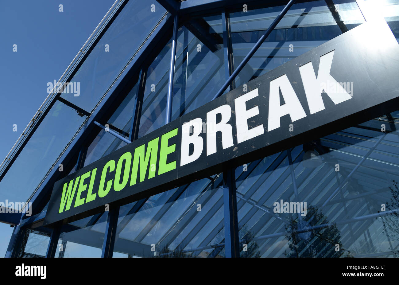 Welcome Break Motorway service station on the southbound M40 in Warwickshire Stock Photo