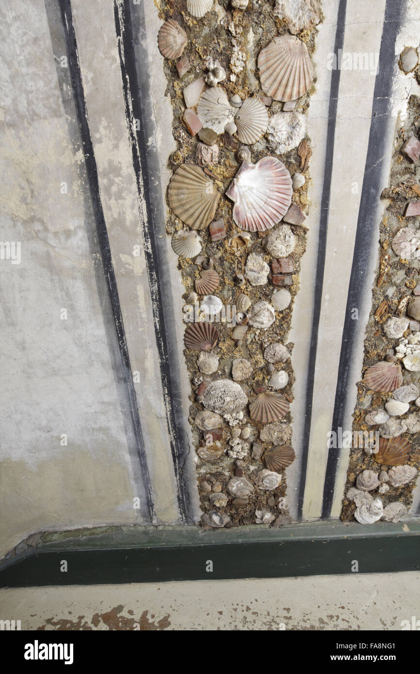 Detail of part of the decoration on the lower stairs of the Shell ...